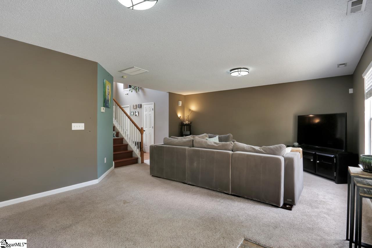 302 Rivereen Way Simpsonville, SC 29680 - Photo 7 of 19 Gallery Image 7