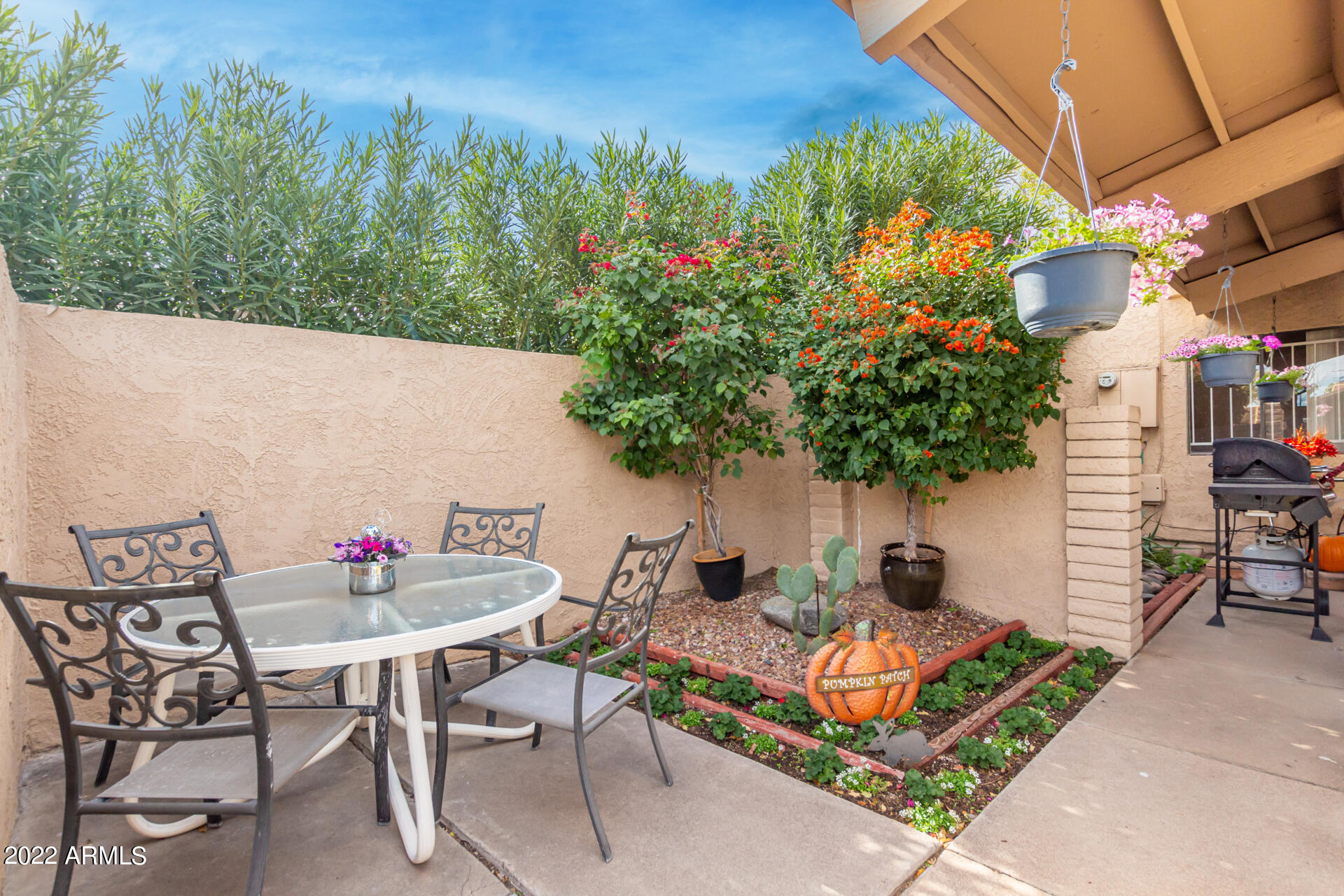 1217 North Miller Road, Unit 12 Scottsdale, AZ 85257 - Photo 1 of 25 Sitting Area