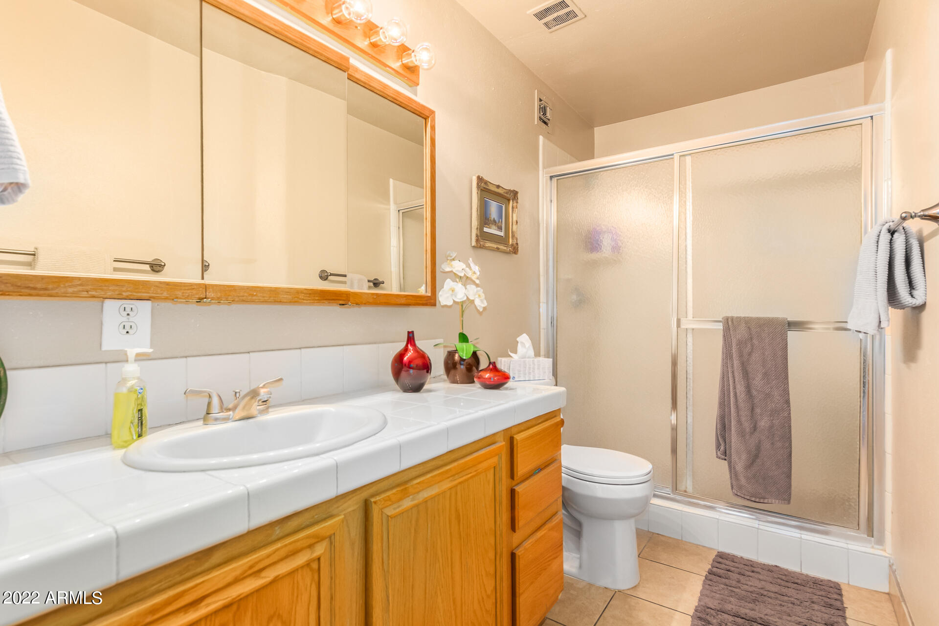 1217 North Miller Road, Unit 12 Scottsdale, AZ 85257 - Photo 14 of 25 Primary Bathroom