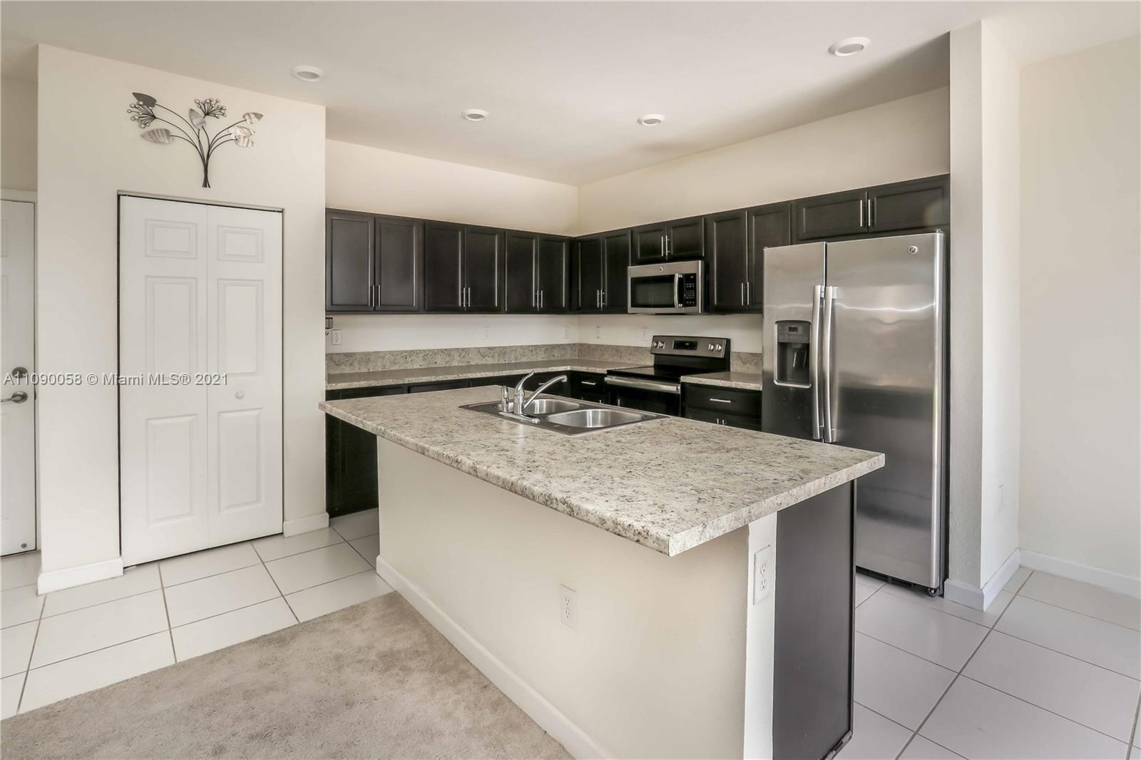 761 Southeast 37th Place Homestead, FL 33033 - Photo 8 of 30