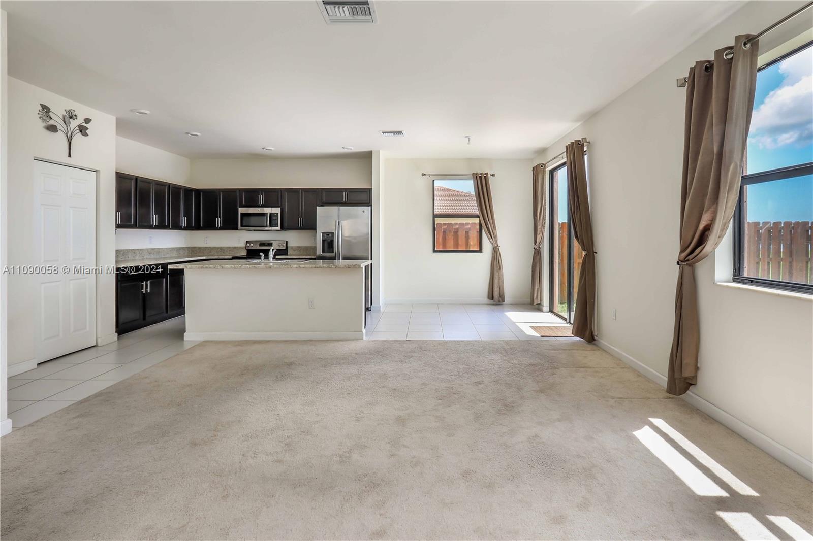 761 Southeast 37th Place Homestead, FL 33033 - Photo 10 of 30