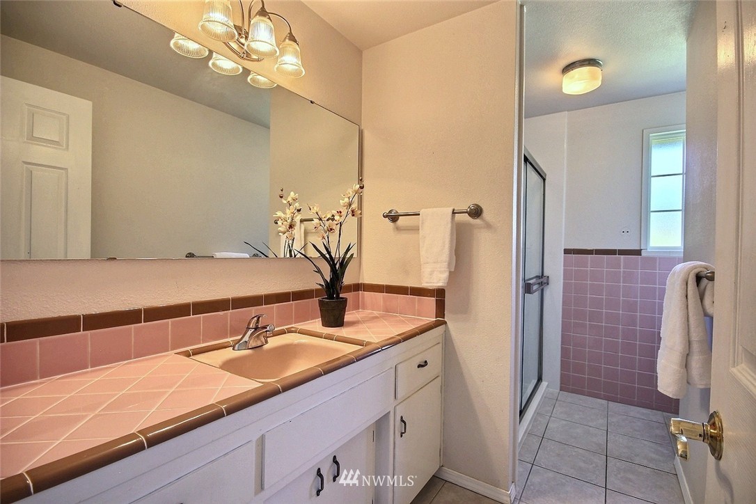 11217 Southeast 181st Street Renton, WA 98055 - Photo 16 of 21
