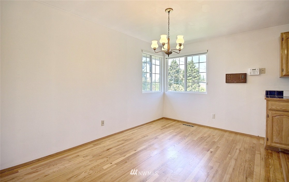 11217 Southeast 181st Street Renton, WA 98055 - Photo 7 of 21