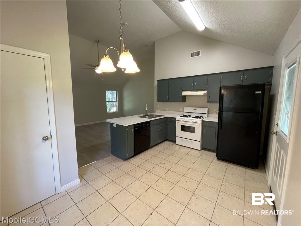 2358 Club House Road Mobile, AL 36605 - Photo 7 of 17