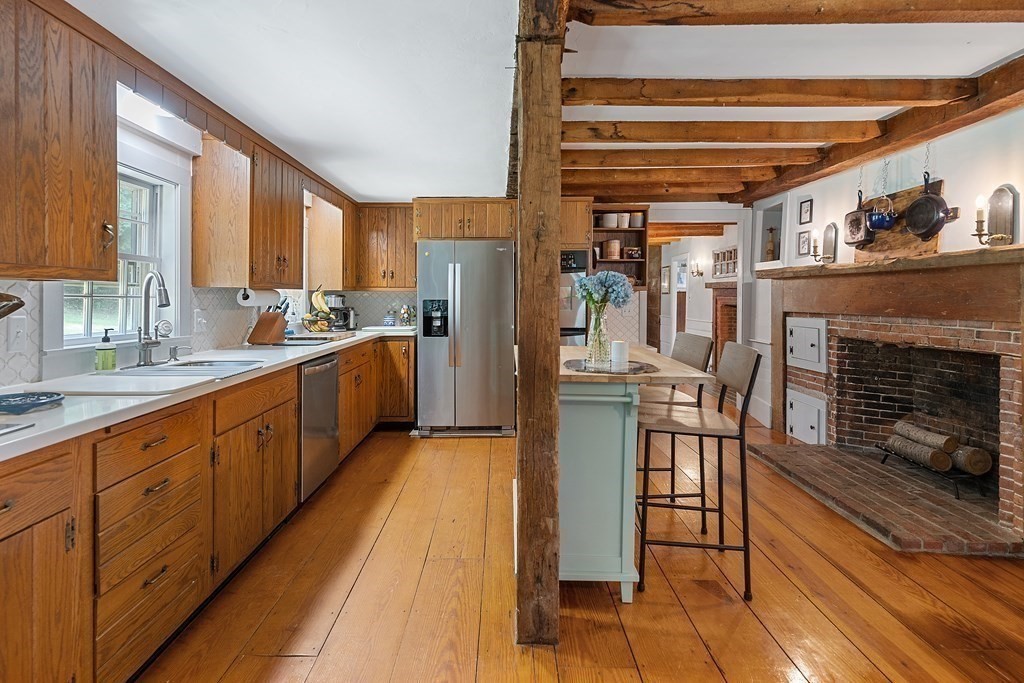 35 Nixon Road Framingham, MA 01701 - Photo 13 of 26