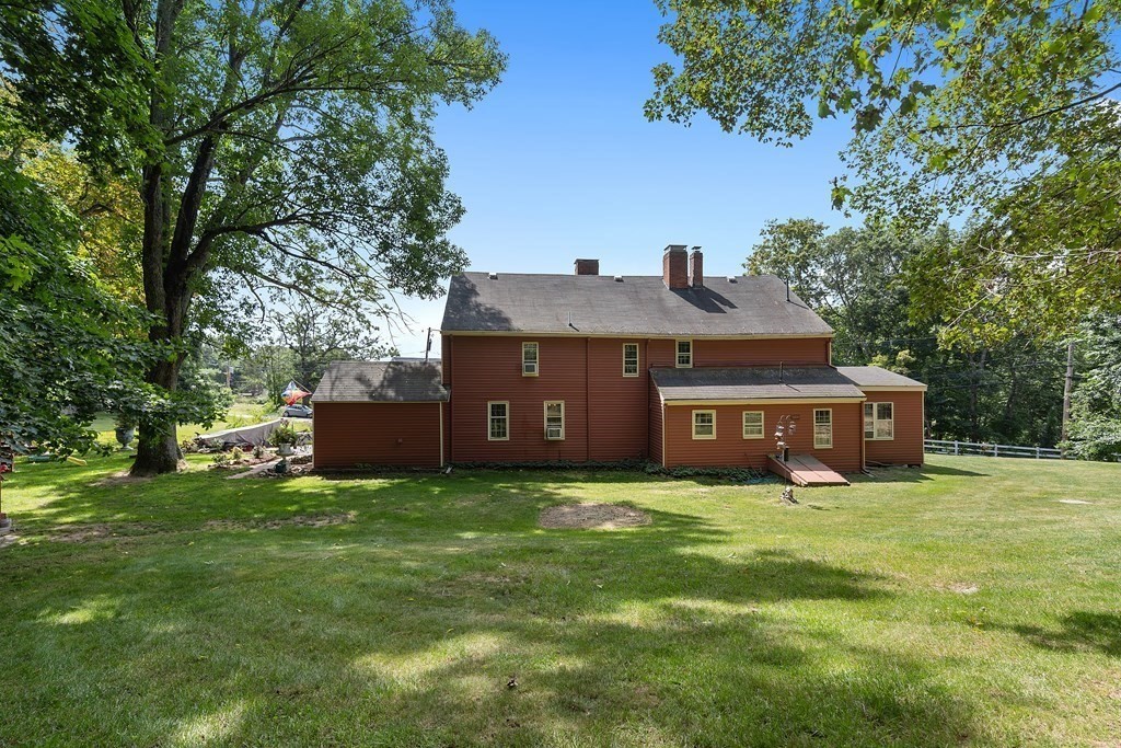 35 Nixon Road Framingham, MA 01701 - Photo 5 of 26