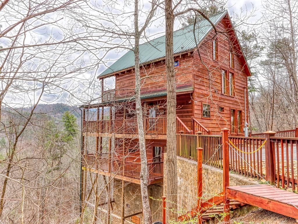2644 Sunset Road Sevierville, TN 37862 - Photo 1 of 46