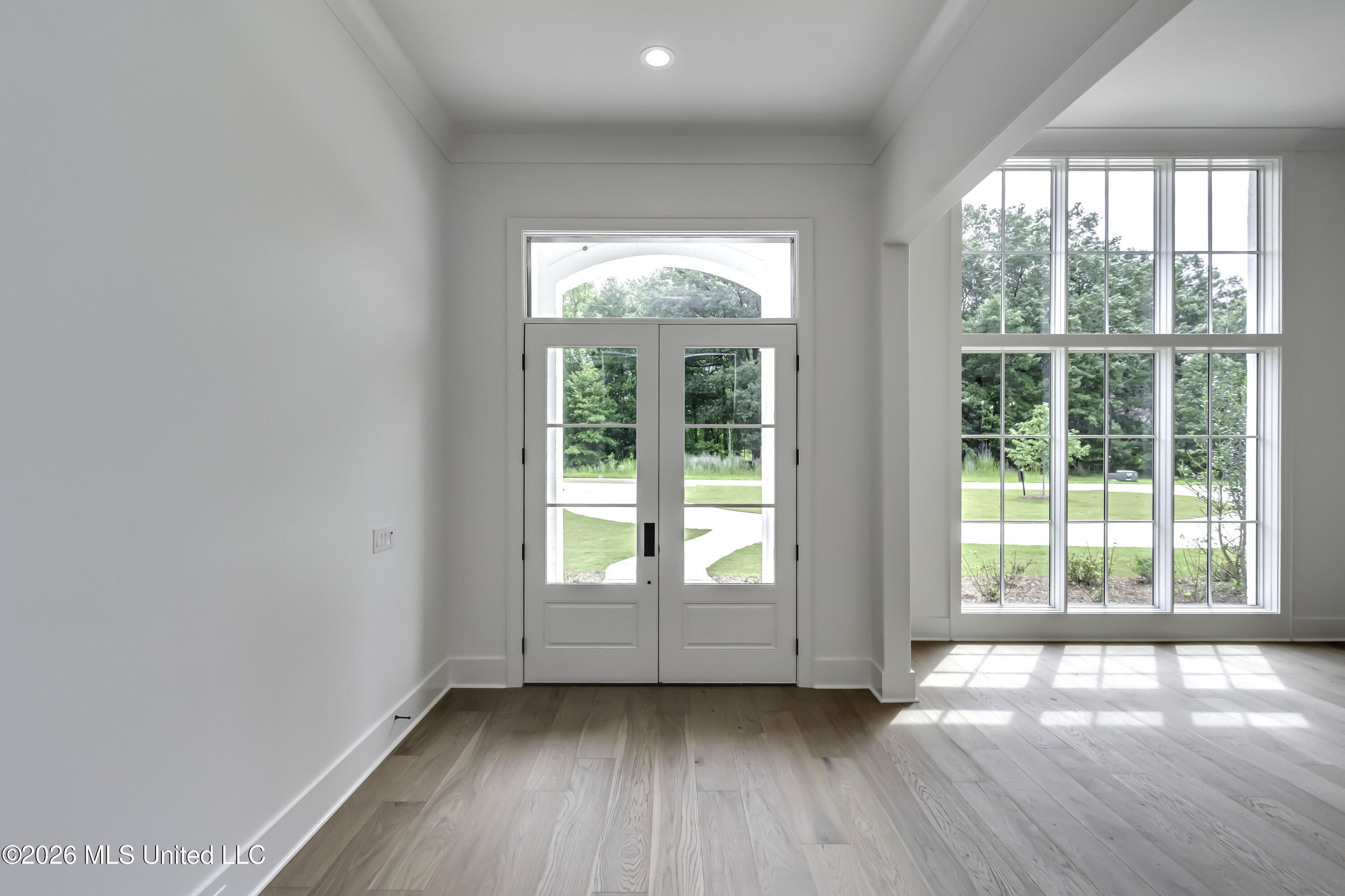 115 Hidden Glades Ridgeland, MS 39157 - Photo 10 of 65 Foyer
