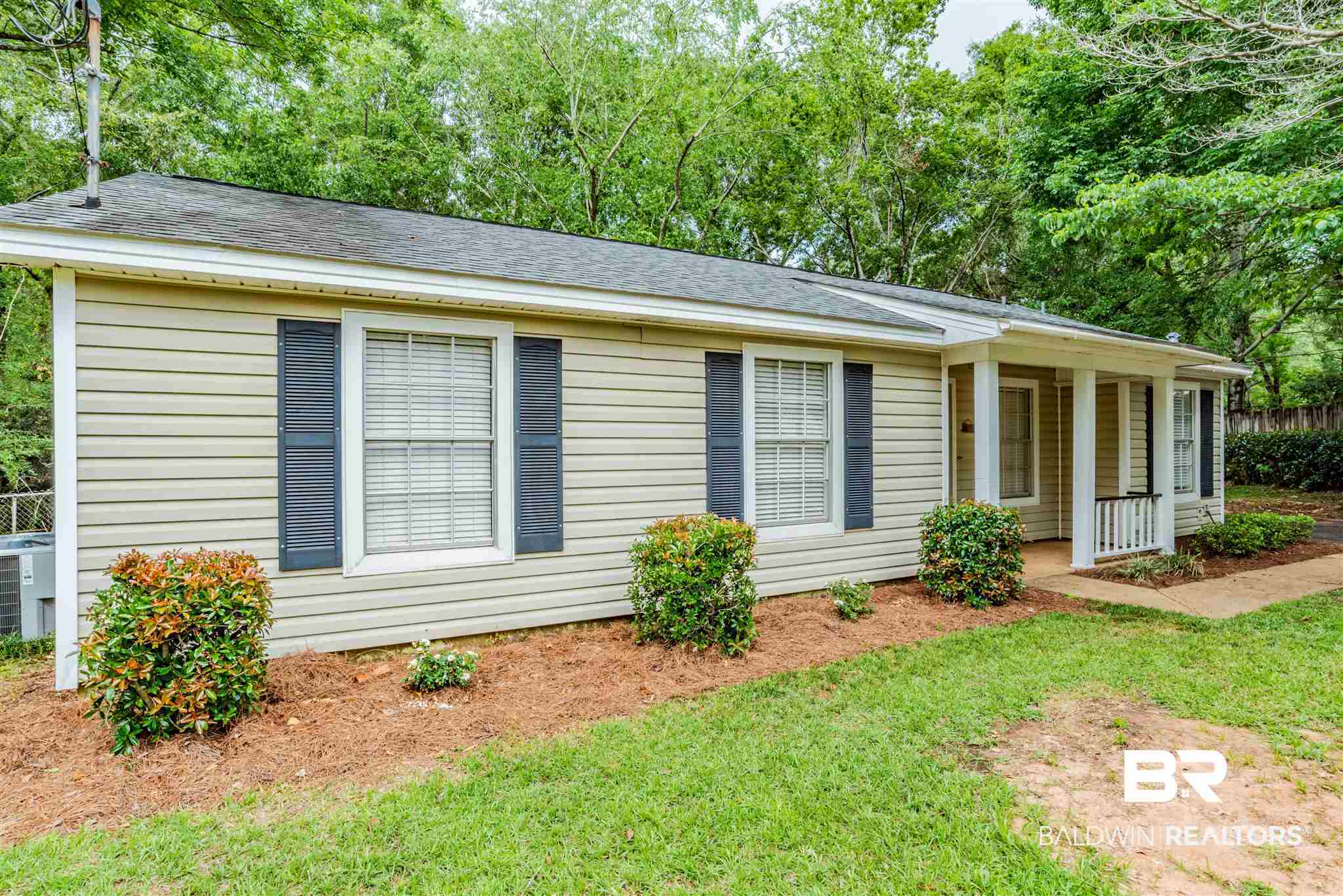 9241 Sunset Court Mobile, AL 36695 - Photo 4 of 24