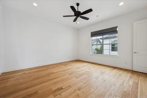 $2,899,000 | 4921 Holly Street, Bellaire, TX 77401