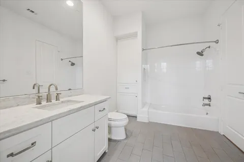 $2,899,000 | 4921 Holly Street, Bellaire, TX 77401