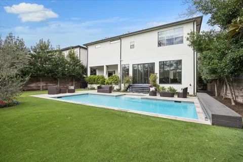 $2,899,000 | 4921 Holly Street, Bellaire, TX 77401