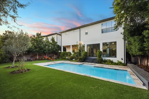 $2,899,000 | 4921 Holly Street, Bellaire, TX 77401