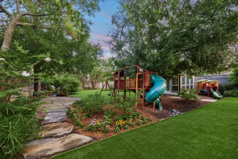 $2,899,000 | 4921 Holly Street, Bellaire, TX 77401