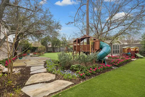 $2,899,000 | 4921 Holly Street, Bellaire, TX 77401