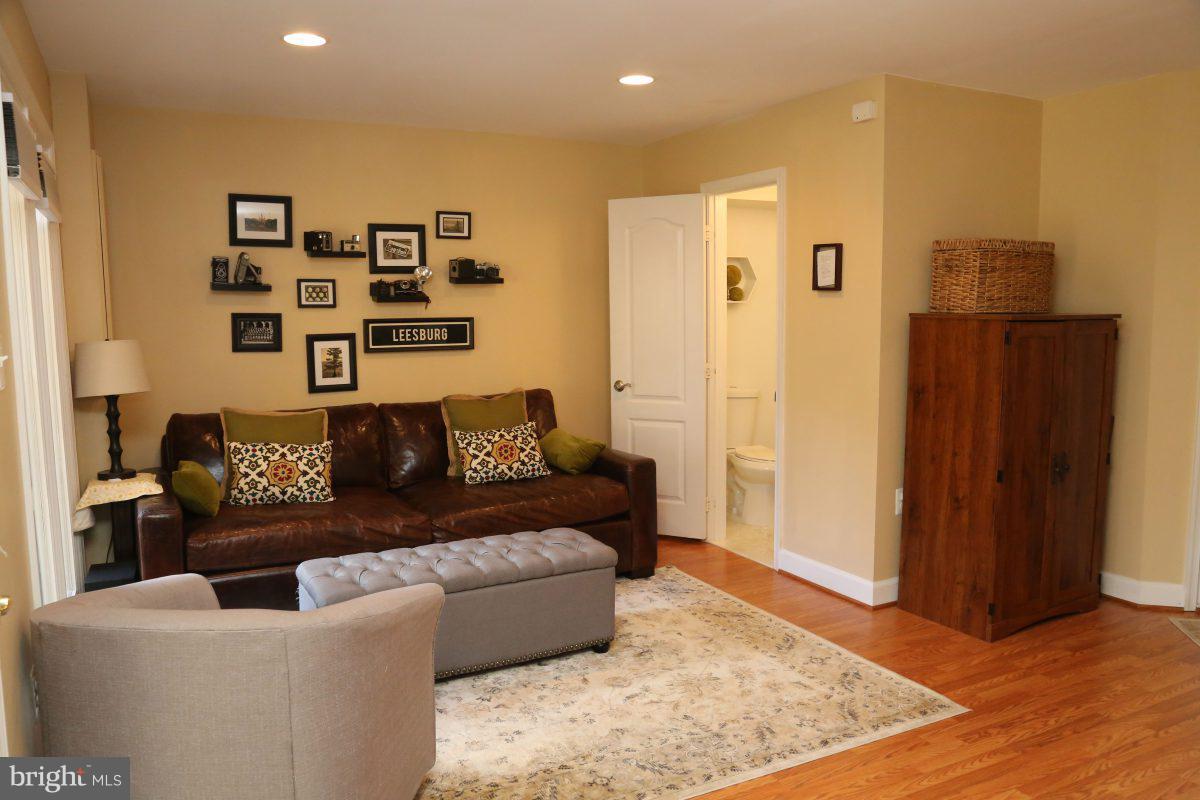 103 Meherrin Terrace Southwest Leesburg, VA 20175 - Photo 11 of 22 Interior (General)