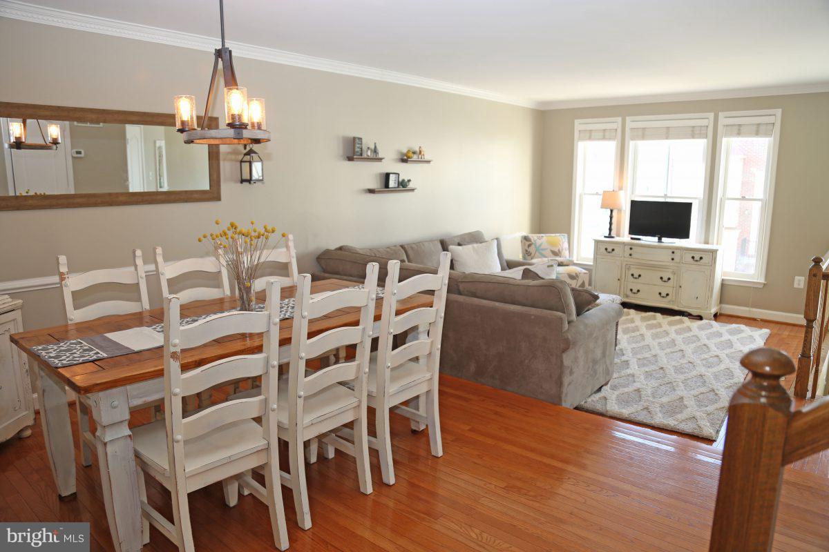 103 Meherrin Terrace Southwest Leesburg, VA 20175 - Photo 7 of 22 Interior (General)