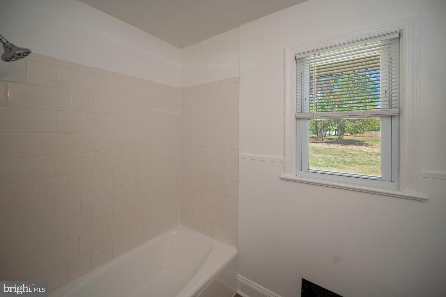 1008 Garrisonville Road Stafford, VA 22556 - Photo 9 of 36