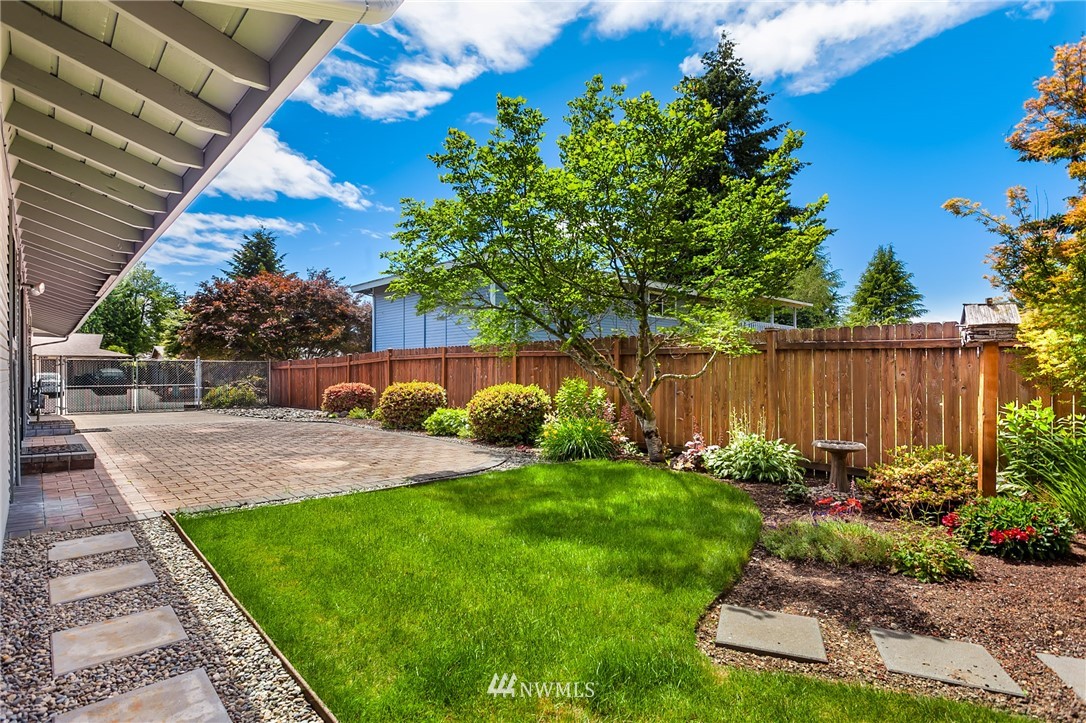 4512 Northeast 24th Street Renton, WA 98059 - Photo 22 of 25 Gallery Image 22
