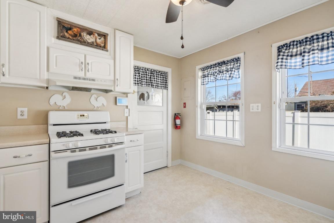 247 D Street Carneys Point, NJ 08069 - Photo 11 of 25 Gallery Image 11