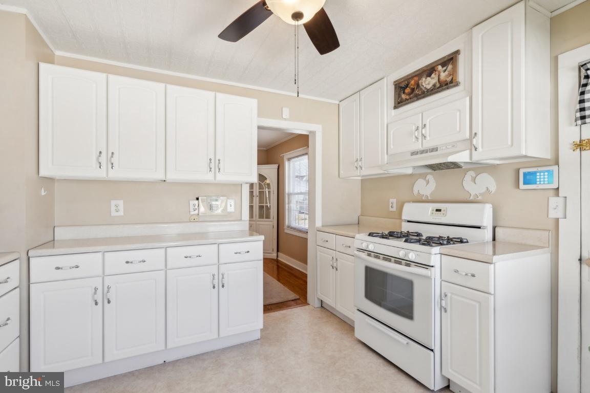 247 D Street Carneys Point, NJ 08069 - Photo 8 of 25 Gallery Image 8