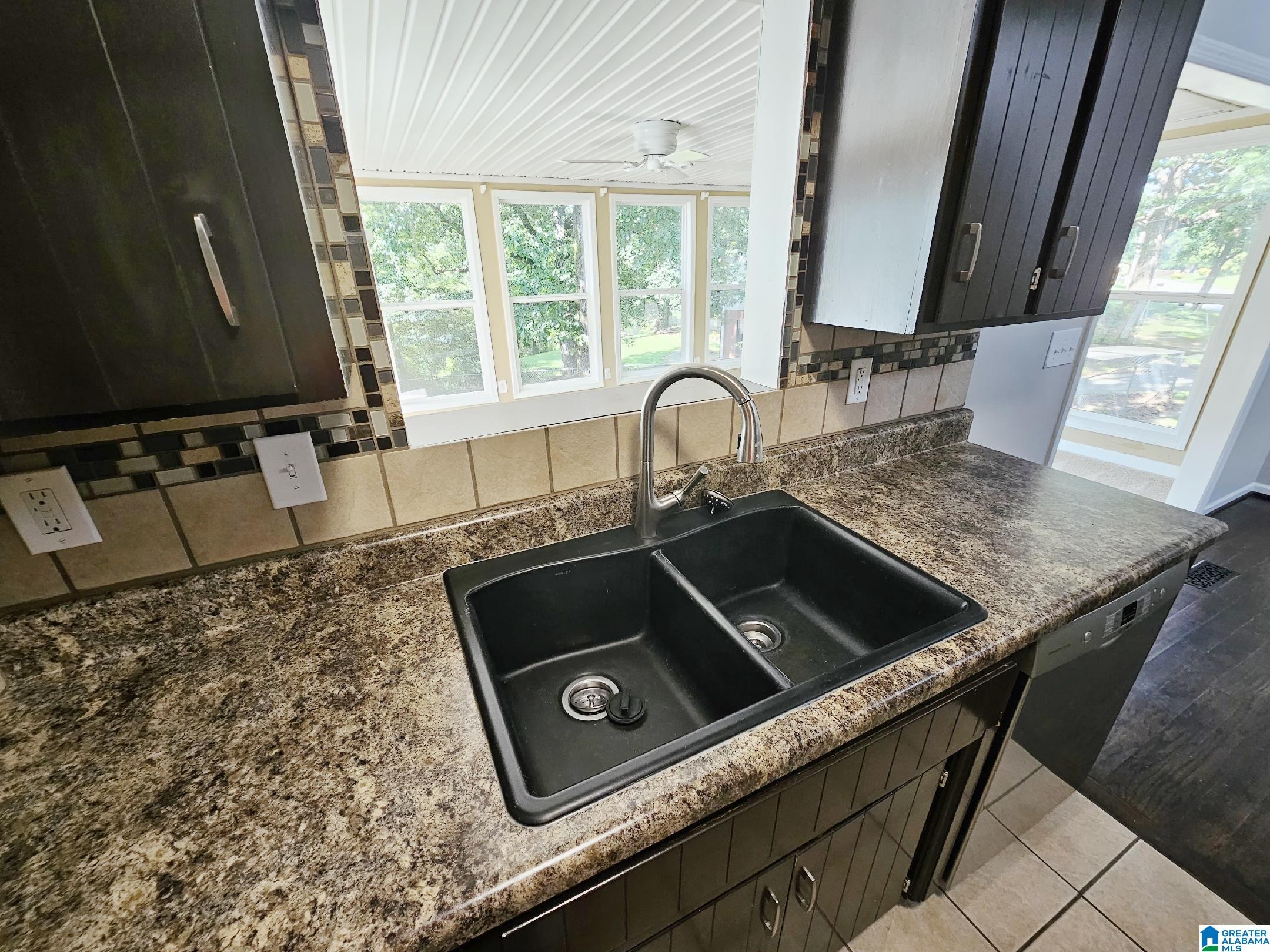 127 Twin Lakes Road Trussville, AL 35173 - Photo 6 of 19