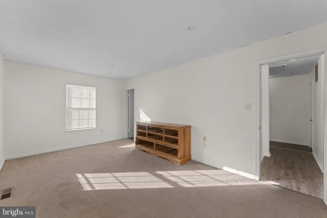 $360,000 | 4043 Silver Park Terrace, Suitland, MD 20746