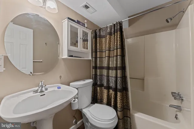 $360,000 | 4043 Silver Park Terrace, Suitland, MD 20746