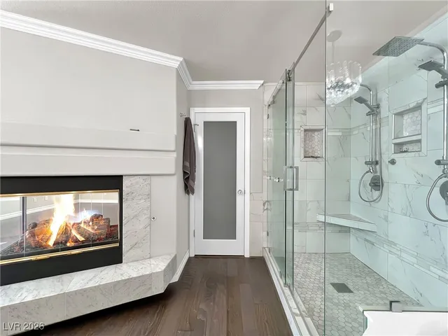 $3,900 | 595 Campus Oaks Court, Las Vegas, NV 89183