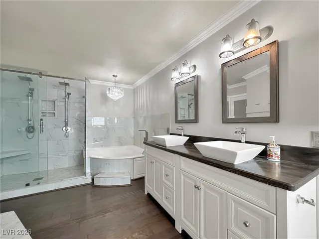 $3,900 | 595 Campus Oaks Court, Las Vegas, NV 89183