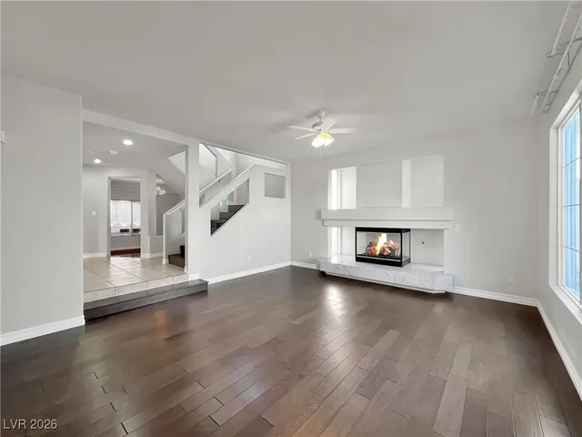 $3,900 | 595 Campus Oaks Court, Las Vegas, NV 89183