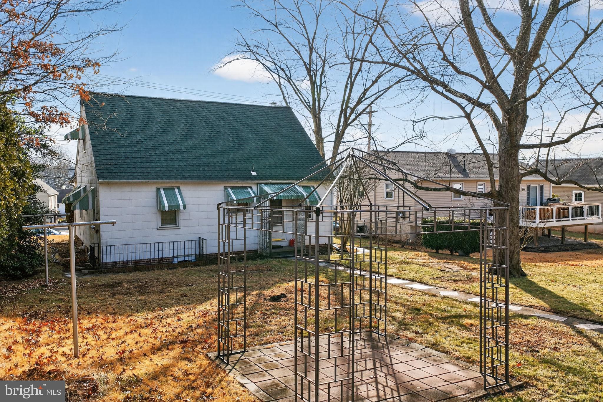 821 North Hanover Street Pottstown, PA 19464 - Photo 25 of 34