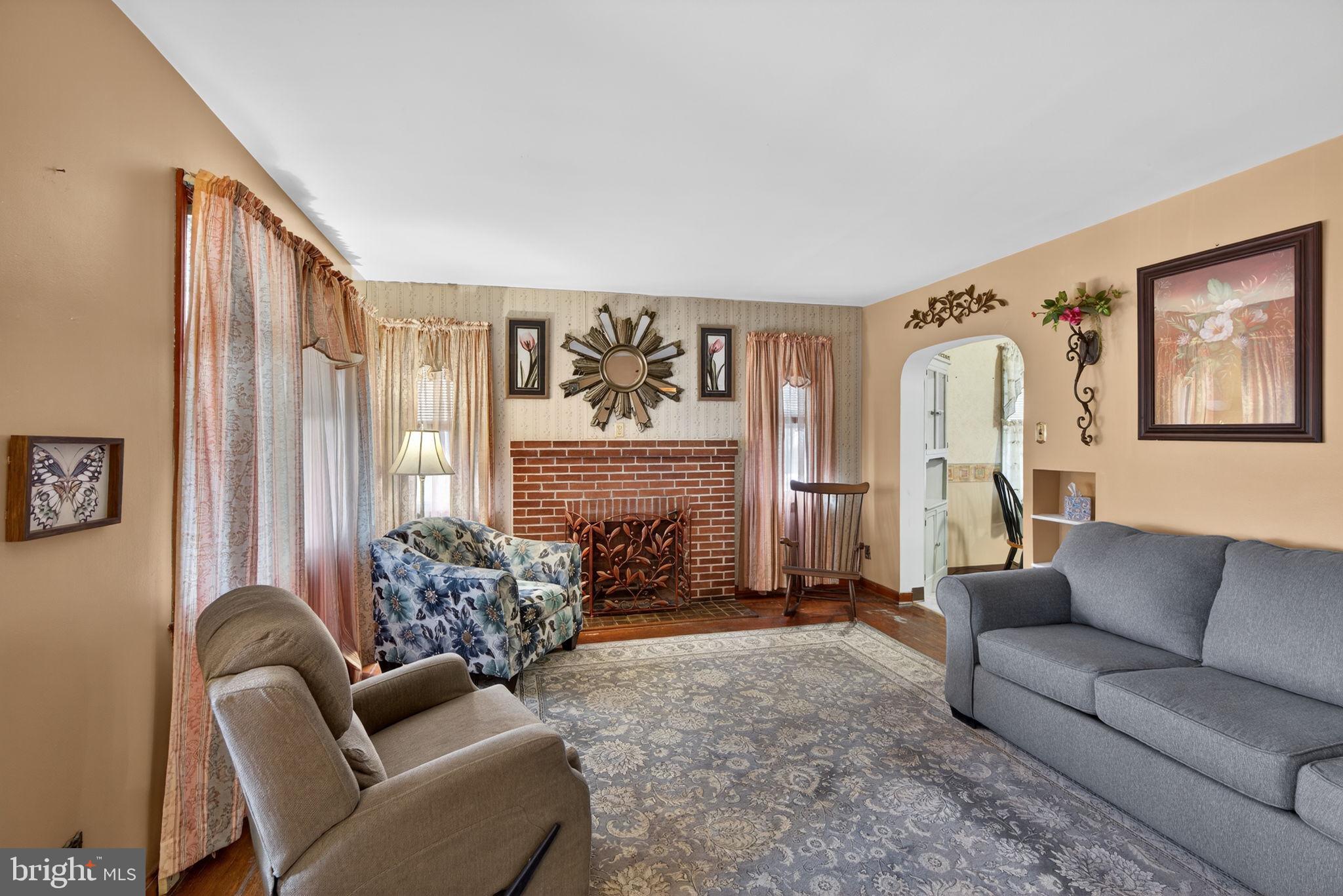 821 North Hanover Street Pottstown, PA 19464 - Photo 6 of 34