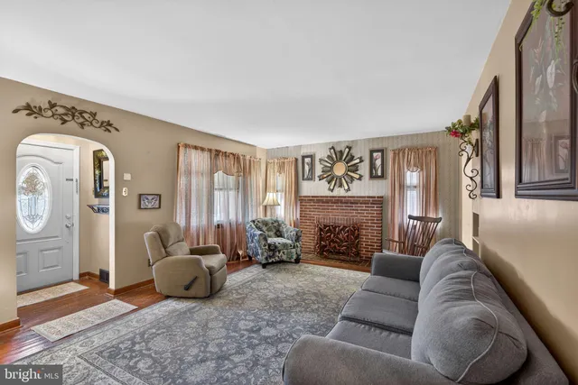 $269,900 | 821 North Hanover Street, Pottstown, PA 19464