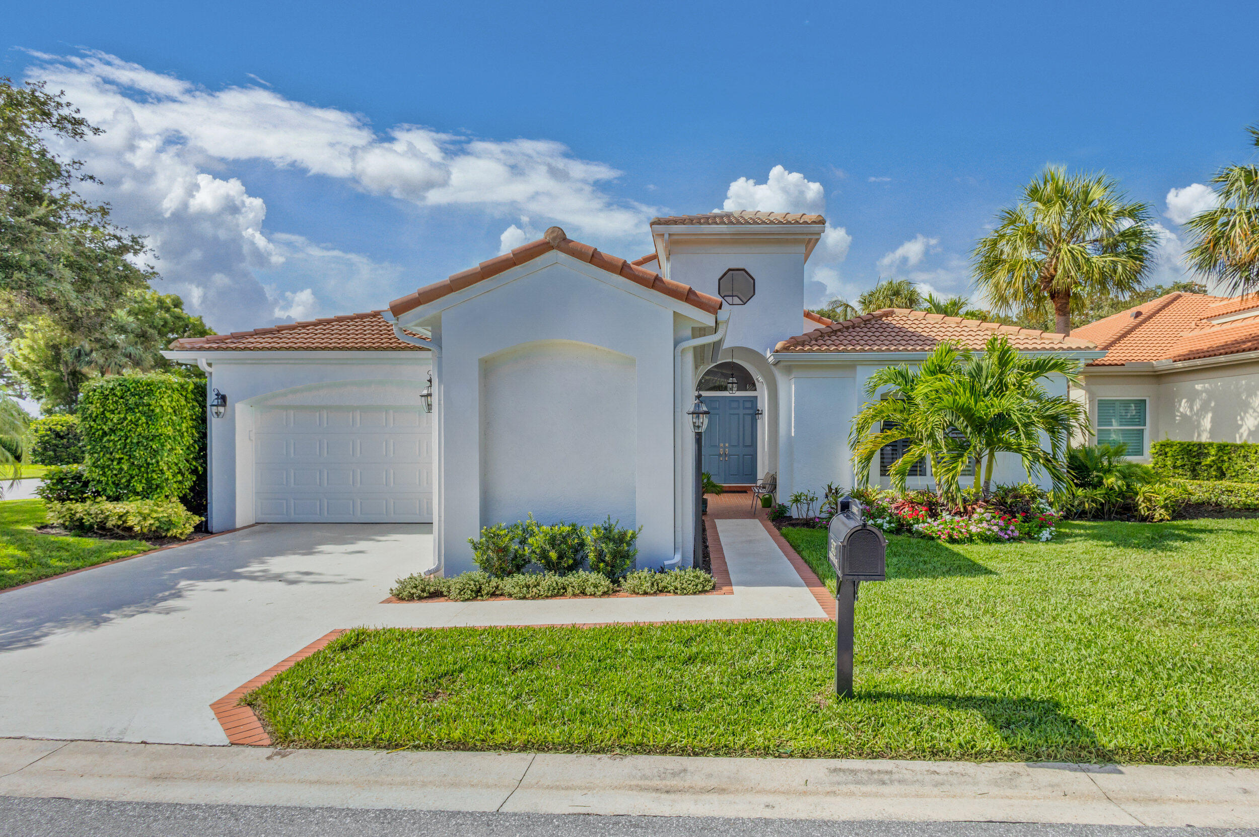 3470 Lantern Bay Drive Jupiter, FL 33477 - Photo 2 of 30 02_5d1a7037