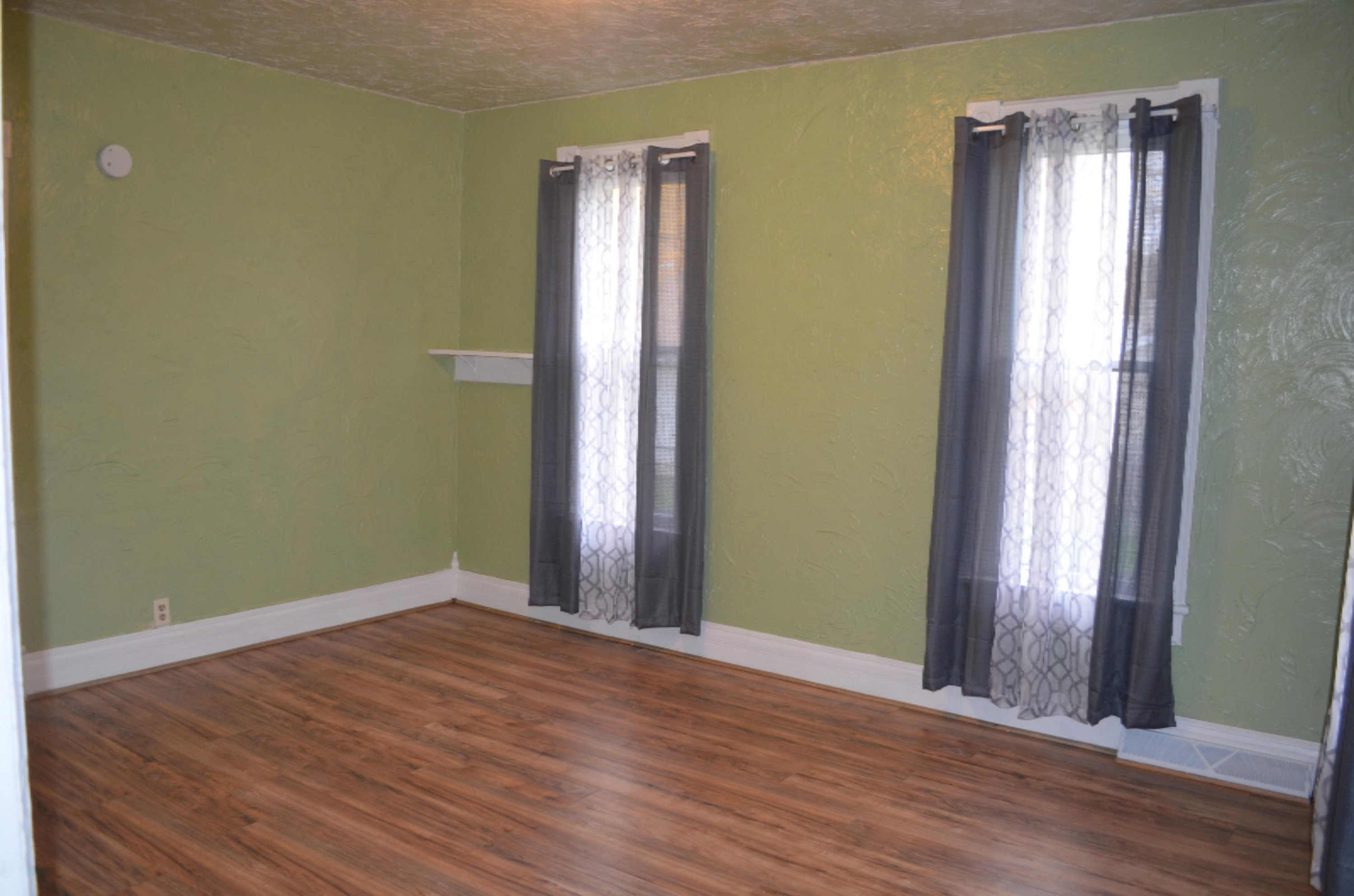 424 East State Street Colon, MI 49040 - Photo 8 of 30 DSC_0366