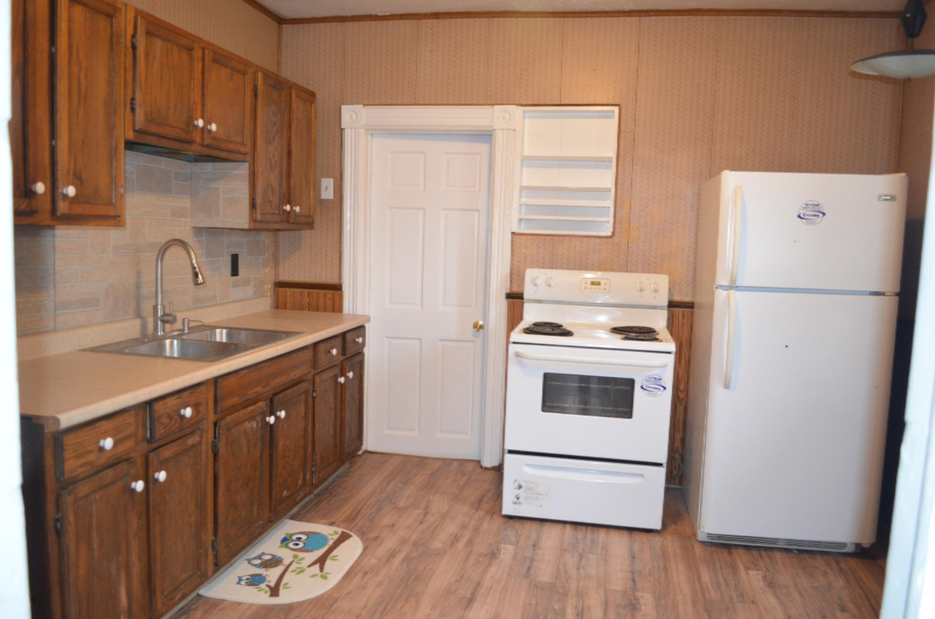 424 East State Street Colon, MI 49040 - Photo 10 of 30 DSC_0368