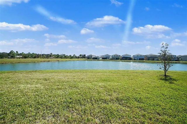 $699,990 | 3254 Woodland Brk Way, Wesley Chapel, FL 33543