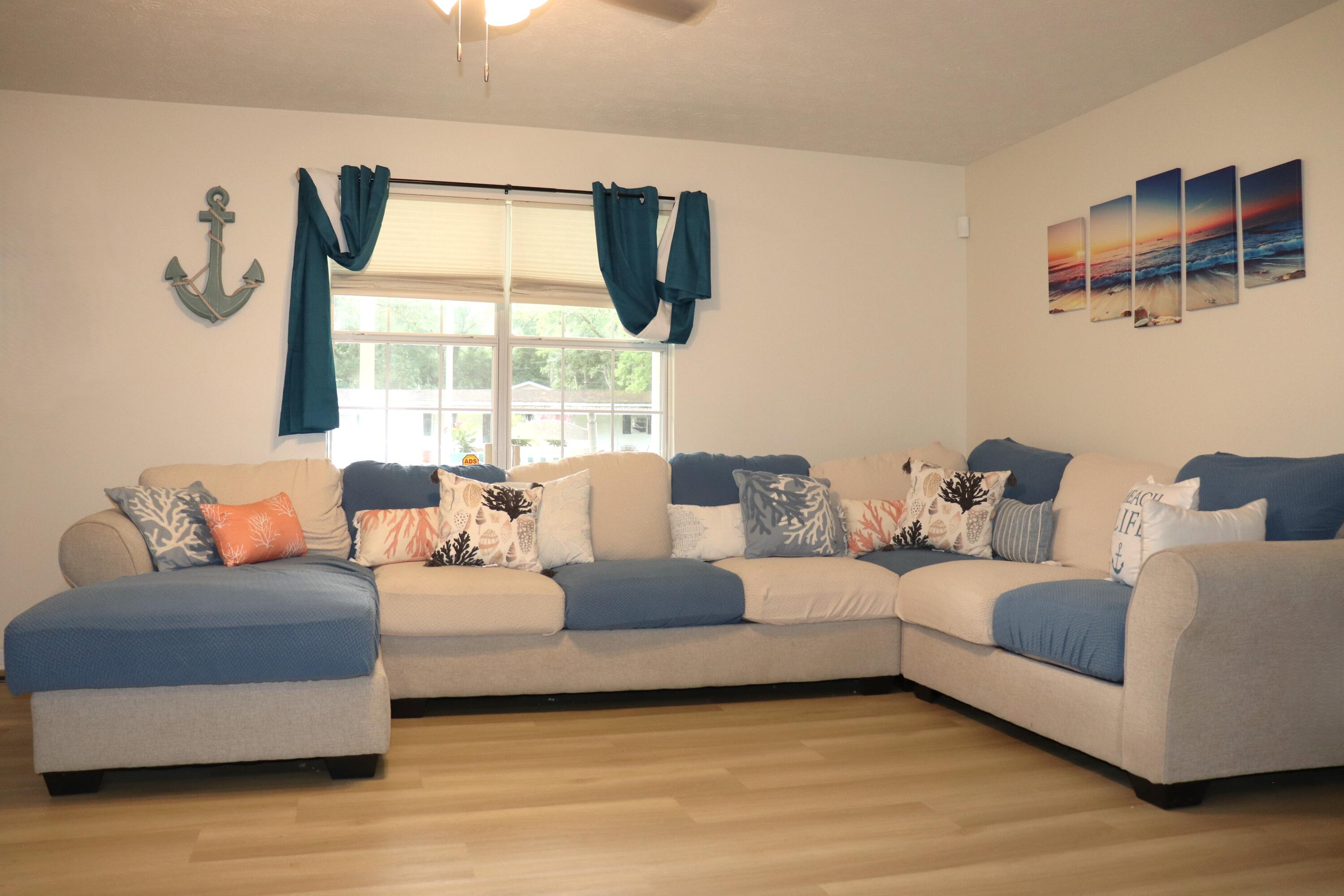 703 State Line Road Rossville, GA 30741 - Photo 12 of 49 Living Room