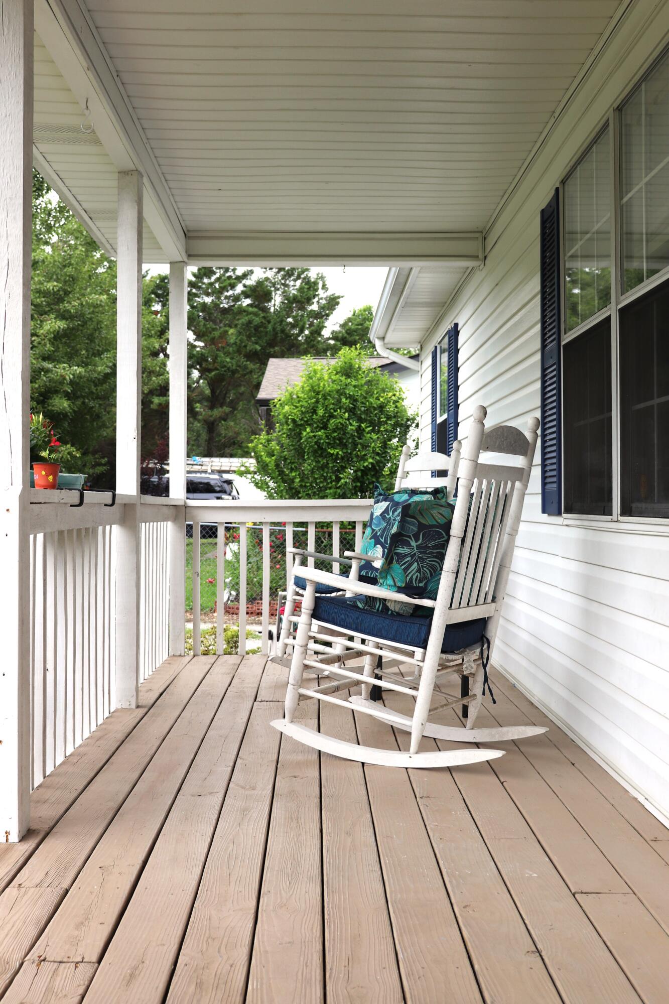 703 State Line Road Rossville, GA 30741 - Photo 9 of 49 Front Porch