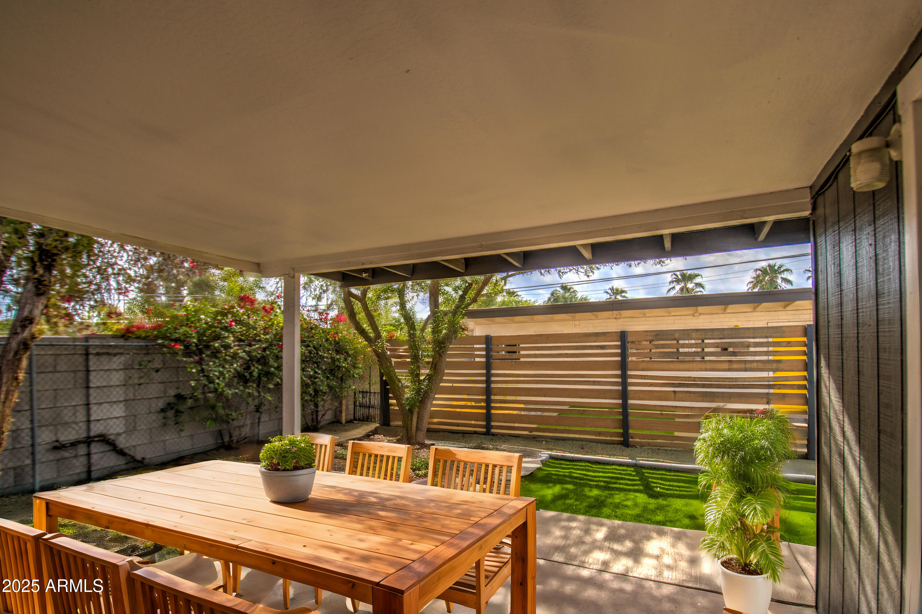 2937 East Osborn Road Phoenix, AZ 85016 - Photo 42 of 59 a outdoor dining space with a furniture