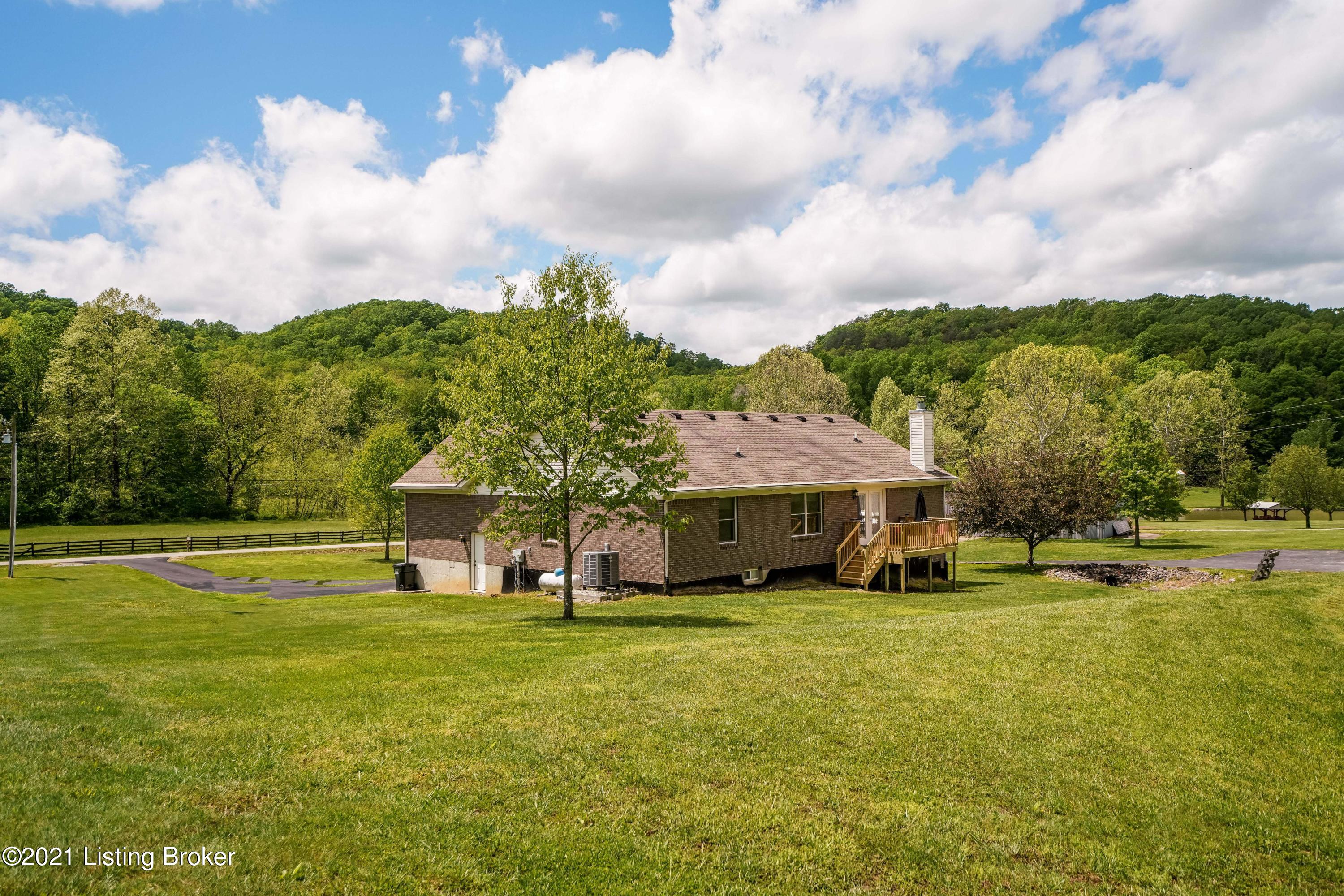 198 Winding Hollow Road Lebanon Junction, KY 40150 - Photo 5 of 49 004-198-4