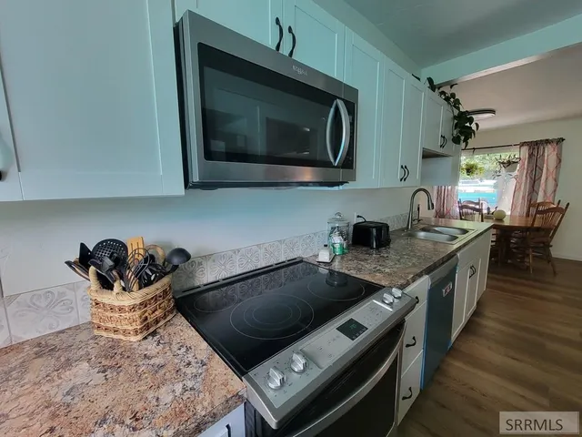 $320,000 | 605 10th Street, Idaho Falls, ID 83404