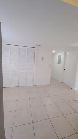 $2,200 | 3640 North 56th Avenue, Unit 412, Hollywood, FL 33021