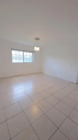 $2,200 | 3640 North 56th Avenue, Unit 412, Hollywood, FL 33021