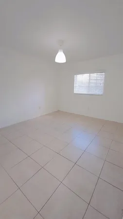 $2,200 | 3640 North 56th Avenue, Unit 412, Hollywood, FL 33021