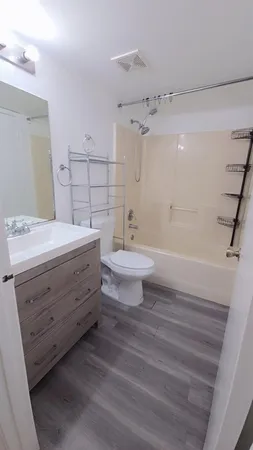 $2,200 | 3640 North 56th Avenue, Unit 412, Hollywood, FL 33021