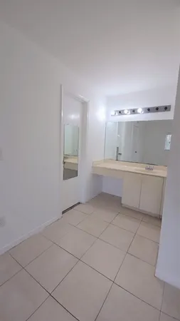 $2,200 | 3640 North 56th Avenue, Unit 412, Hollywood, FL 33021
