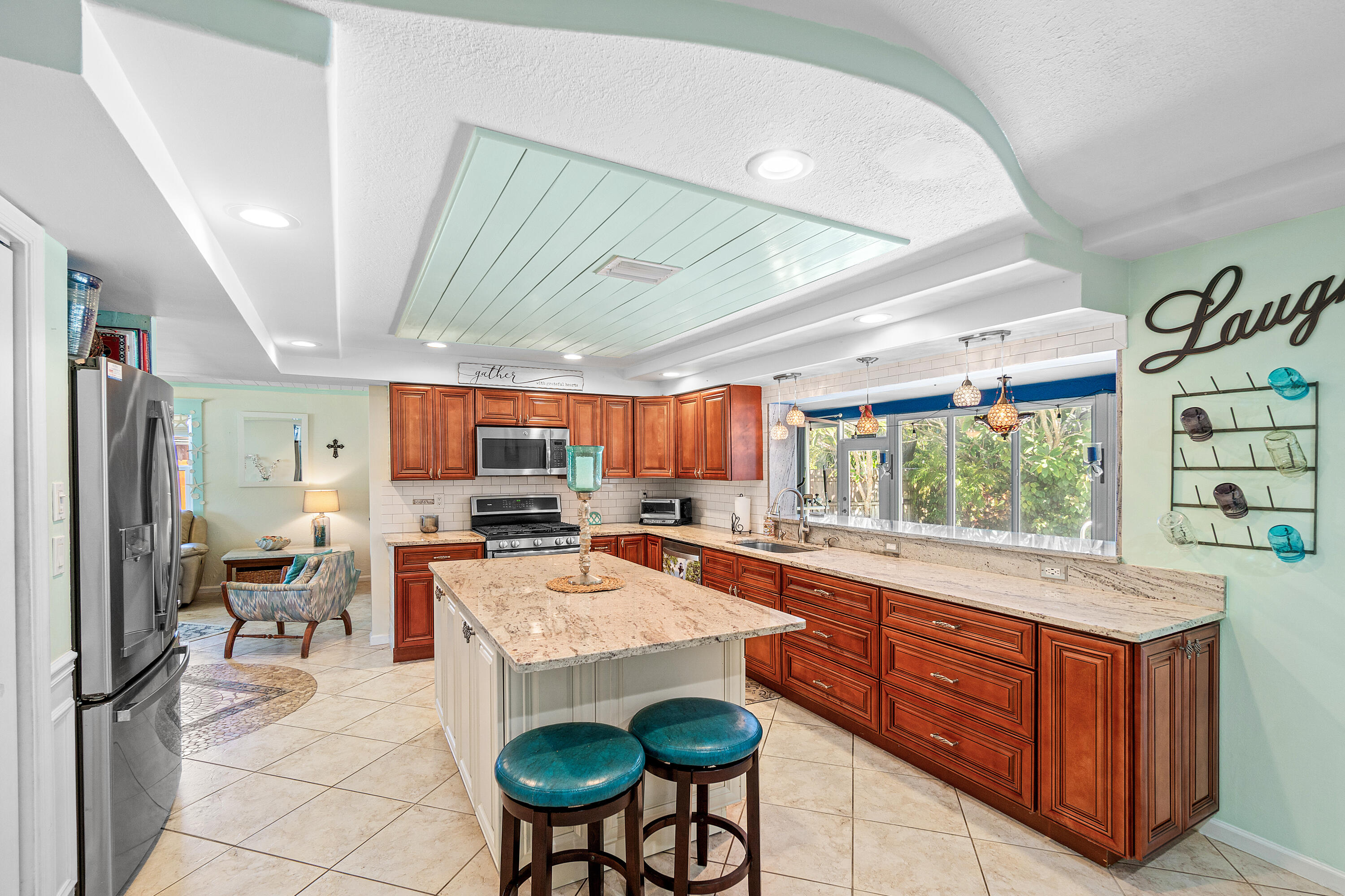 1108 Petrel Road Wellington, FL 33414 - Photo 13 of 46 013-1108PetrelRoad-Wellington-FL-33414-F