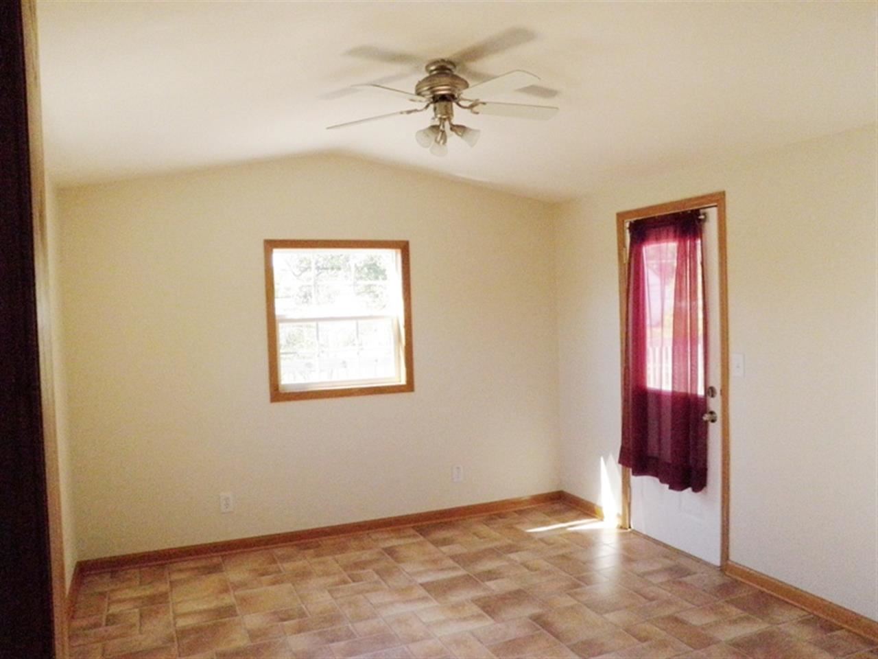 611 6th Street Colona, IL 61241 - Photo 7 of 18 Gallery Image 7